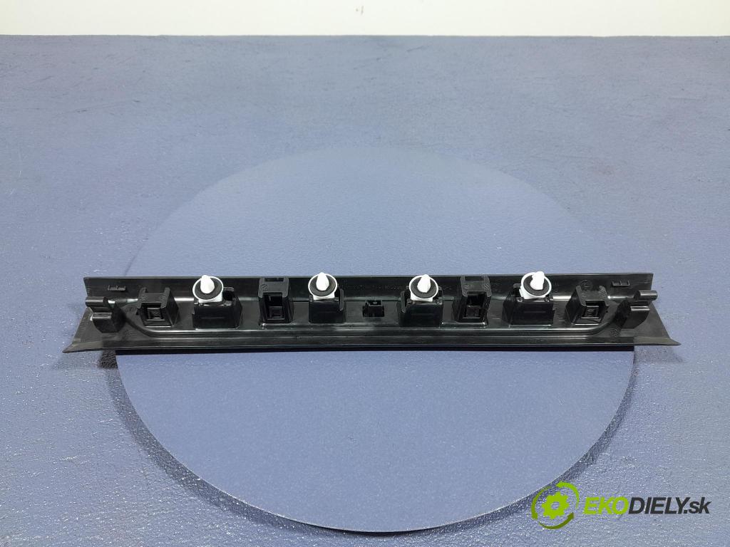 Bmw X5 2020 kryt Plast: Interiéry: 7434239