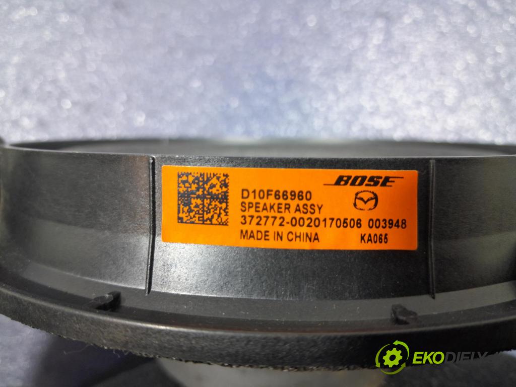 Mazda Cx-5 2017 Mluvčí: / Subwoofer: D10F66960