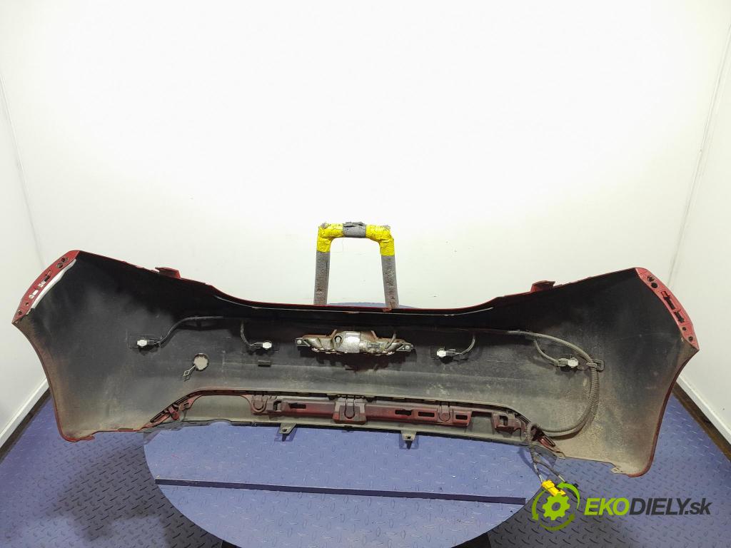 Peugeot 208 2016 nárazník Zad: 