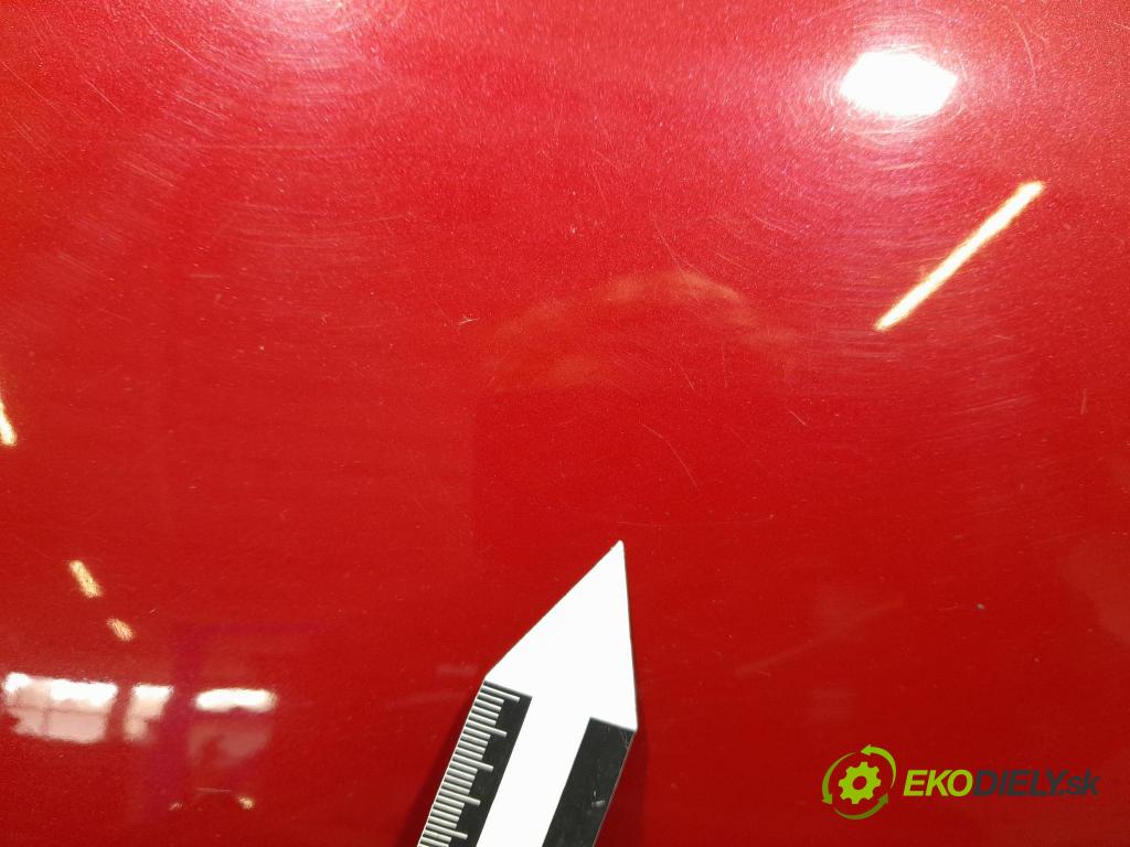 Peugeot 208 2016 zadna dveře kufra: kufra: