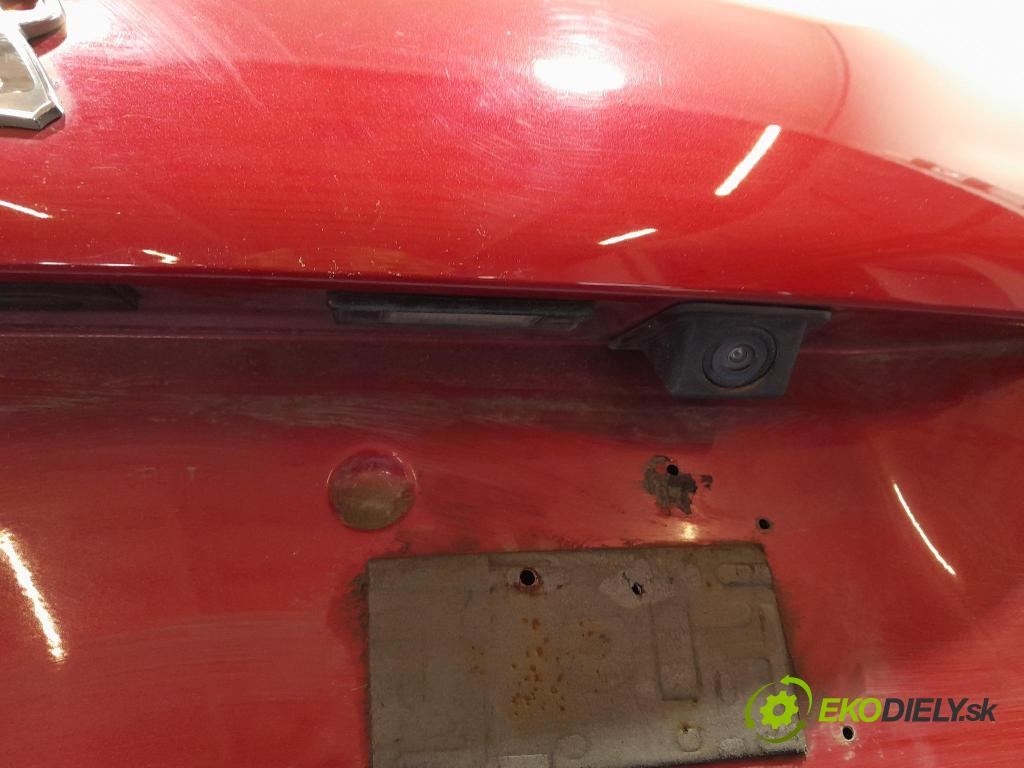 Peugeot 208 2016 zadna dveře kufra: kufra: