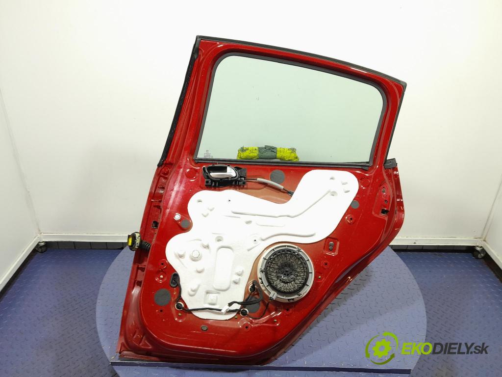 Peugeot 208 2016 dveře Zad: prave 