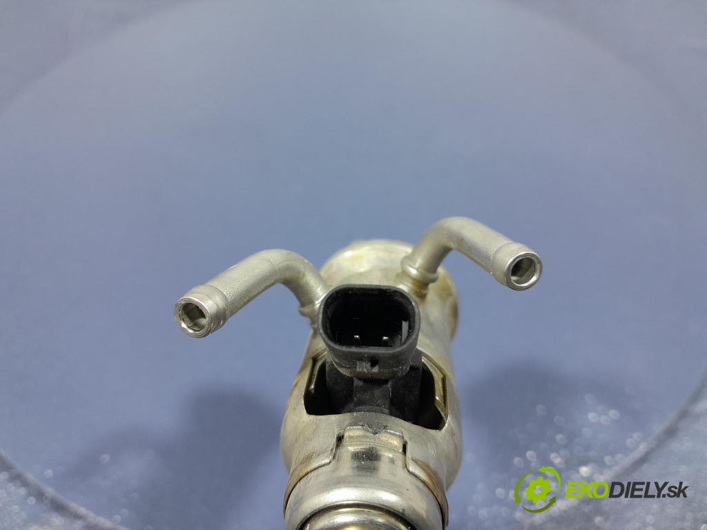 Bmw X5 2020 vstřikovač 9550500