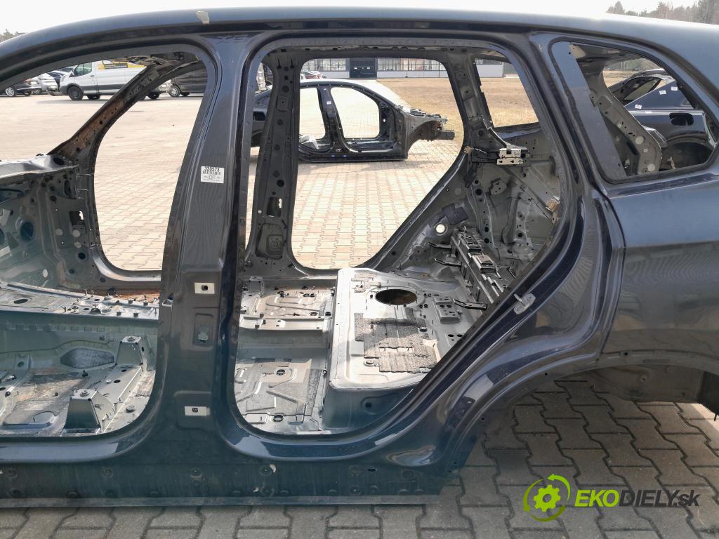 Bmw X5 2020 Práh: Vľavo: