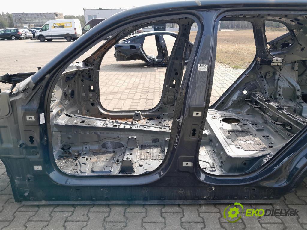 Bmw X5 2020 Práh: Vľavo: