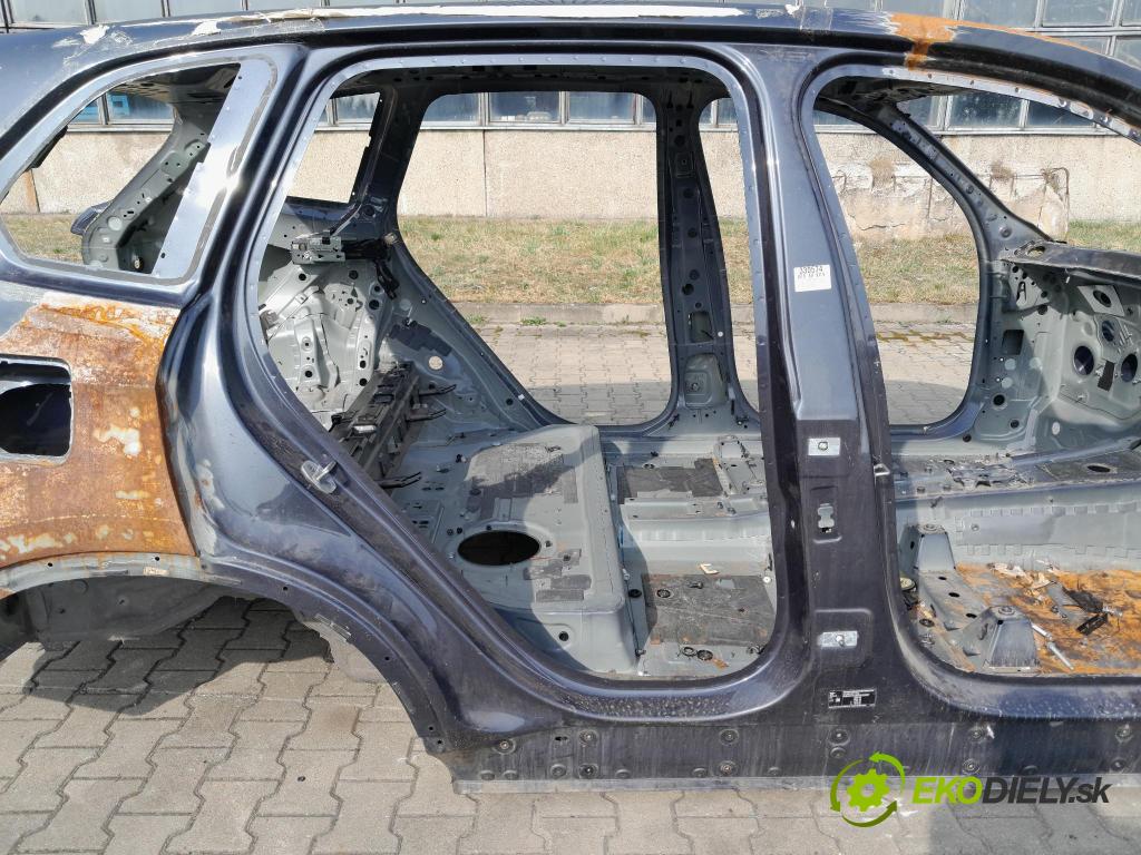 Bmw X5 2020 Práh: v pravo: