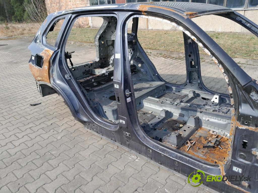 Bmw X5 2020 práh v pravo: 