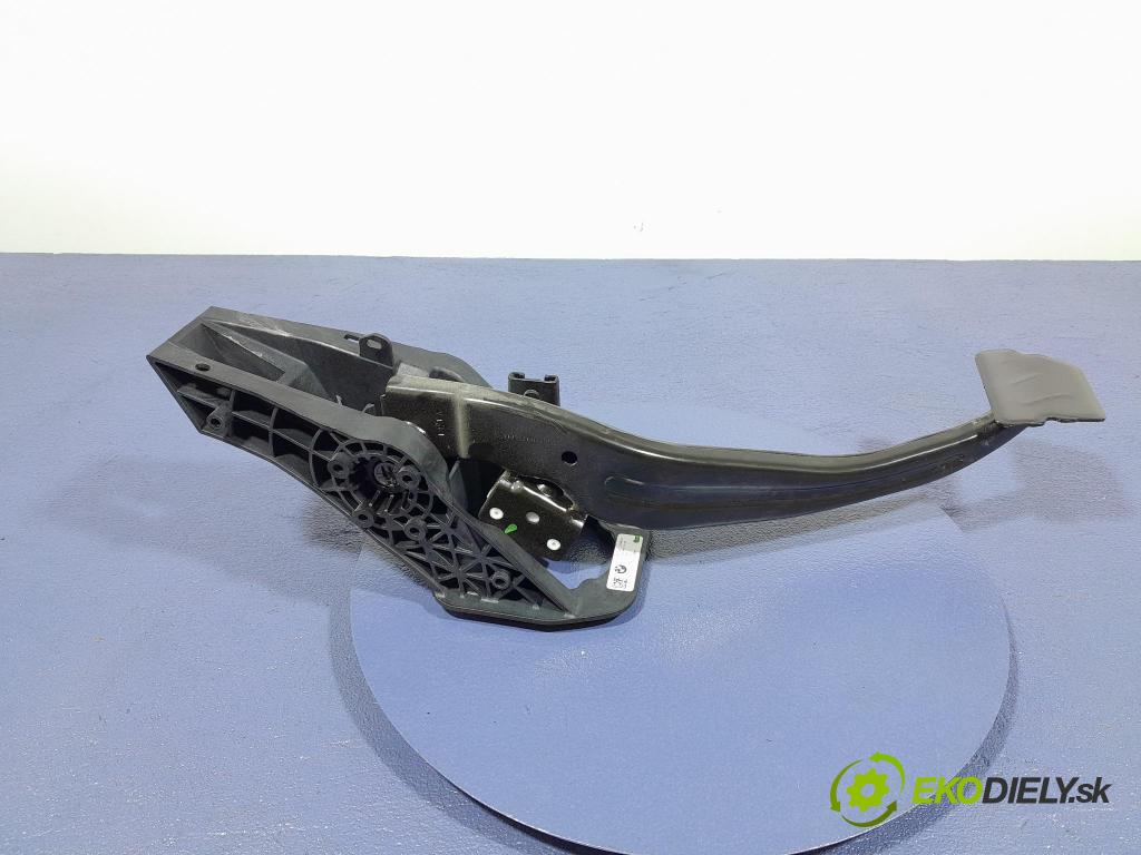 Bmw X5 2020 pedály 6874279