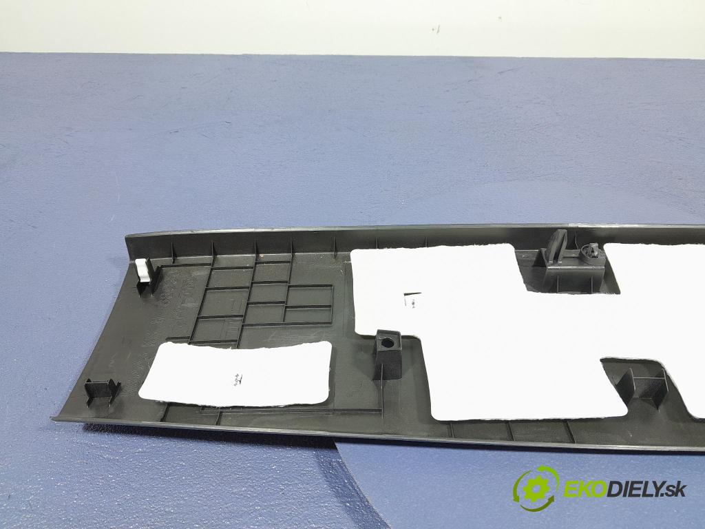 Mazda Cx-5 2017 kryt Plast: Interiéry: KB7W68930