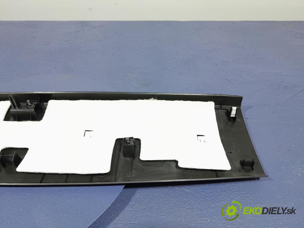 Mazda Cx-5 2017 kryt Plast: Interiéry: KB7W68930