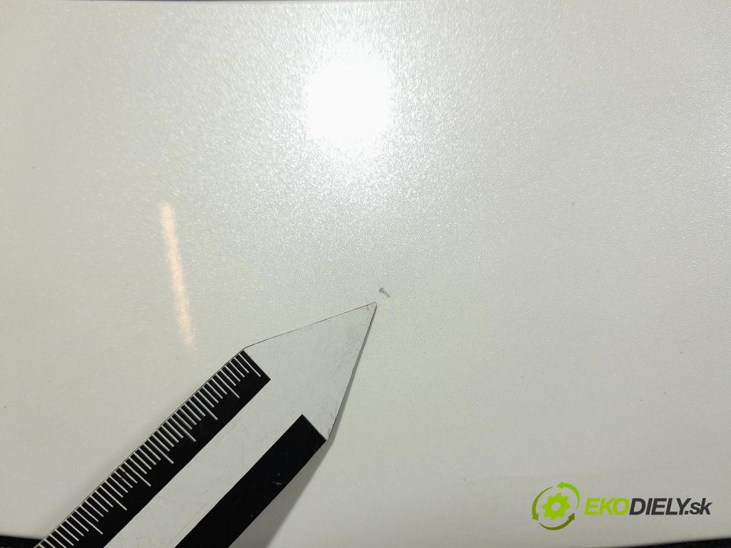 Mazda Cx-5 2017 zaslepka: Zad: KB7W50811