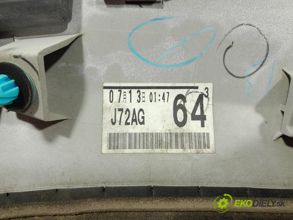 Mazda Cx-5 2017 zaslepka: Zad: KB7W50811