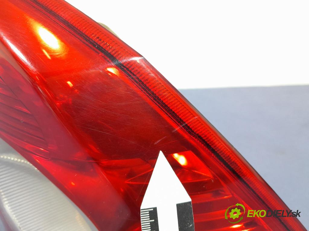 Ford Focus 2009 svetlo / reflektor zad Prava: Vonkajsia: 5M51-13404-B