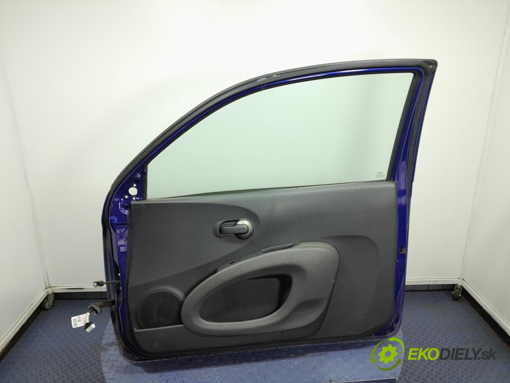 Nissan Micra 2003 dveře před prave 01