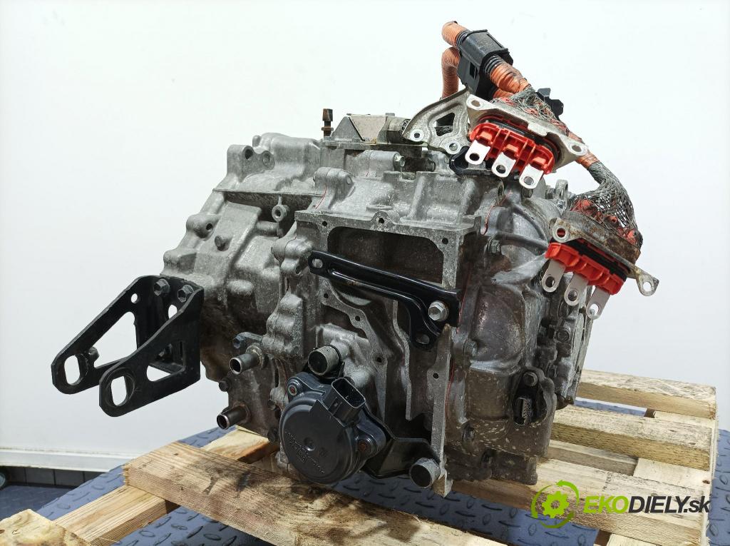 Toyota Prius 2013 prevodovka automatická CVT