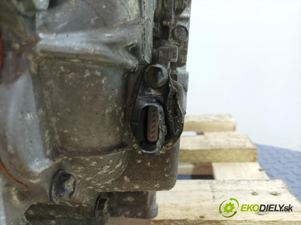 Toyota Prius 2013 prevodovka automatická CVT