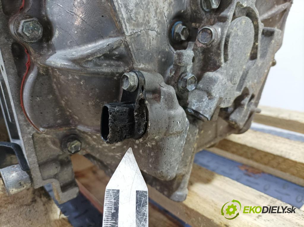 Toyota Prius 2013 prevodovka automatická CVT