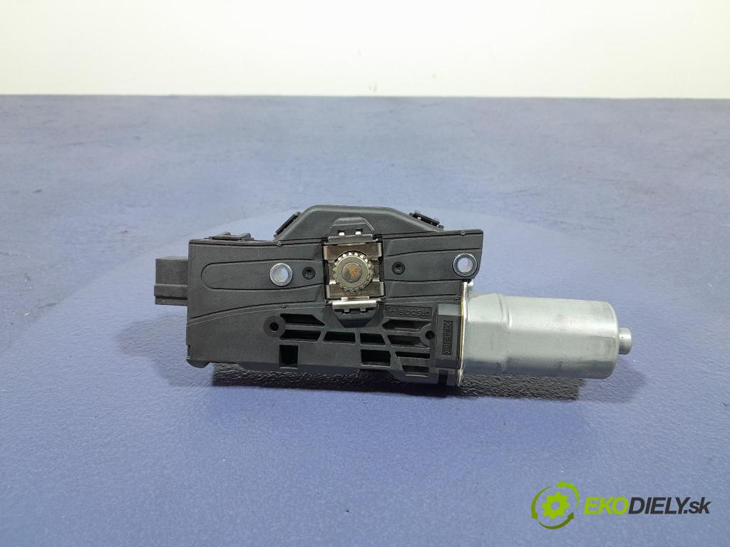 Mercedes S-klasa 2021 Střešní okno: A2239007702