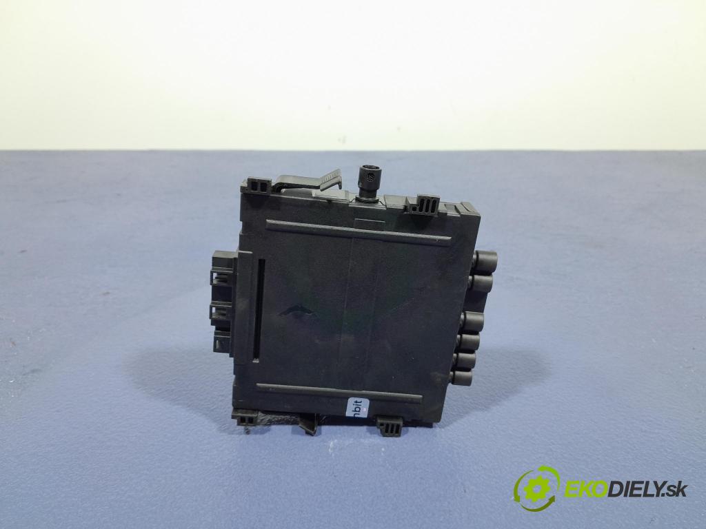 Mercedes S-klasa 2021 řídící jednotka Sedačka: A2239006318