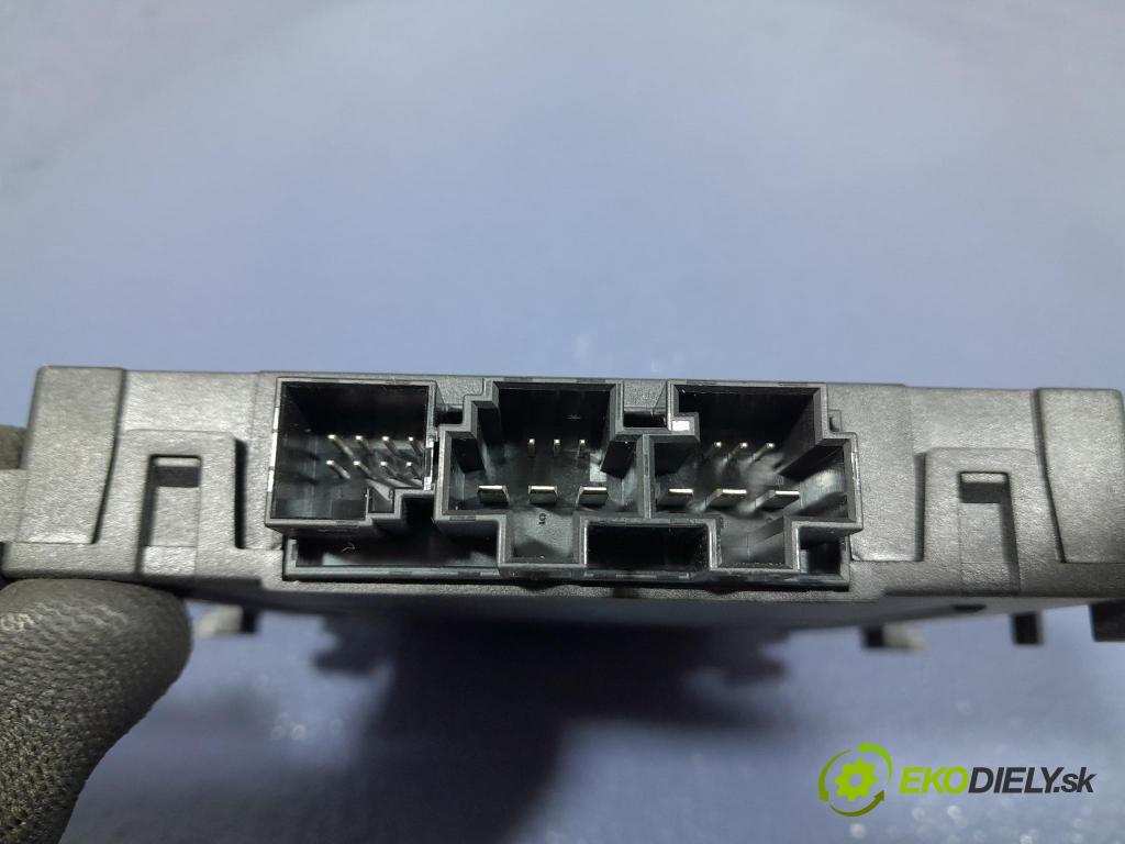 Mercedes S-klasa 2021 řídící jednotka Sedačka: A2239006318