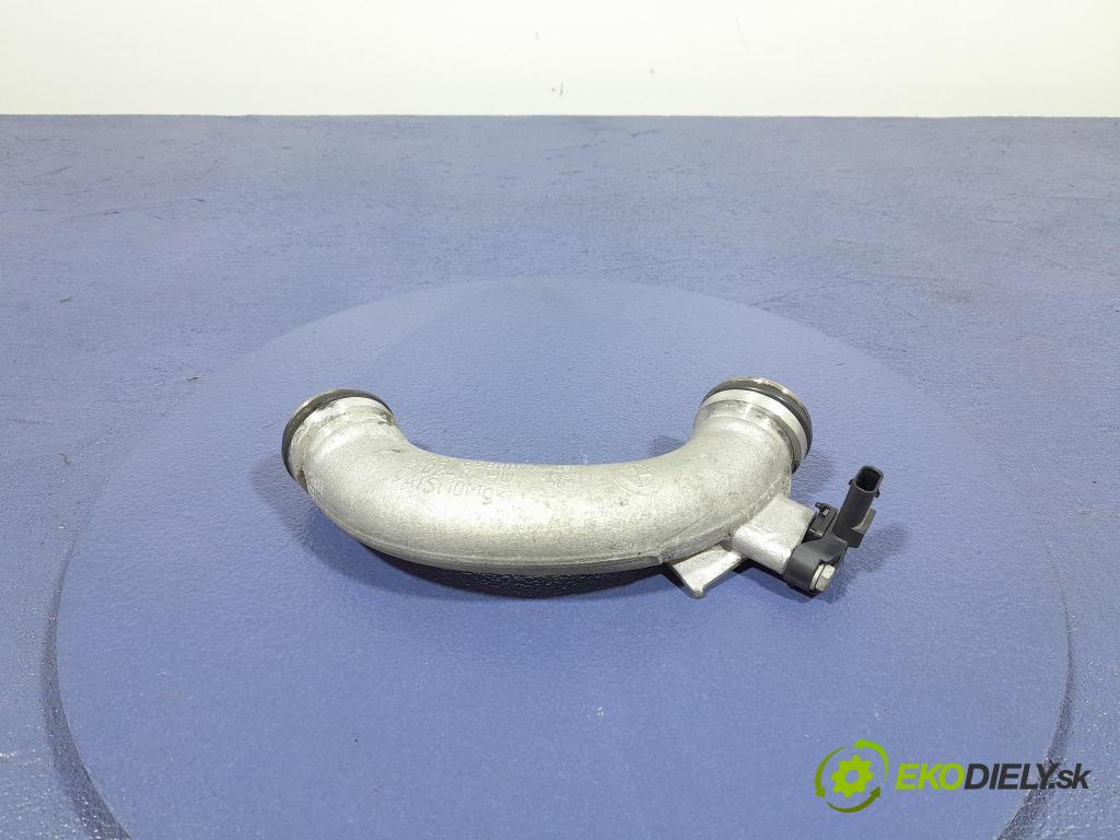 Bmw X5 2020 trubka Vzduch: 8580074