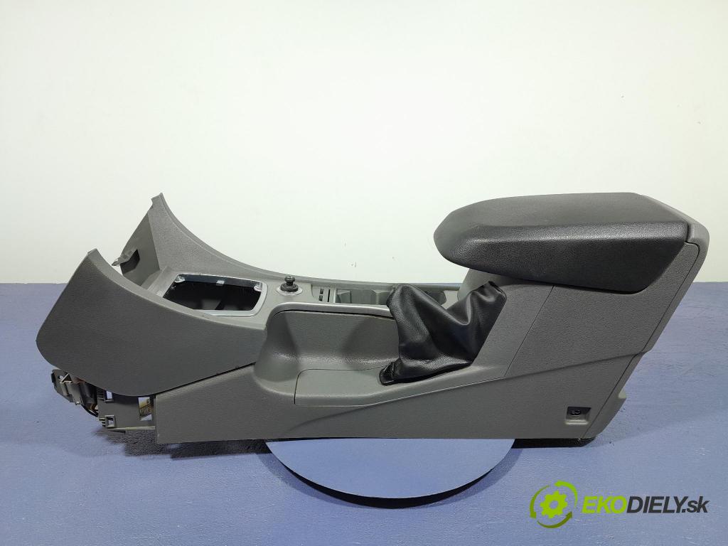 Ford Focus 2009 loketní opěrka
