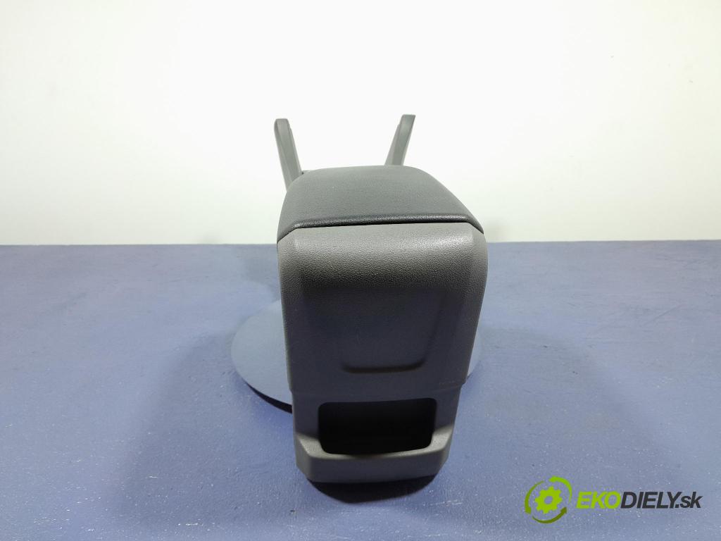 Ford Focus 2009 loketní opěrka