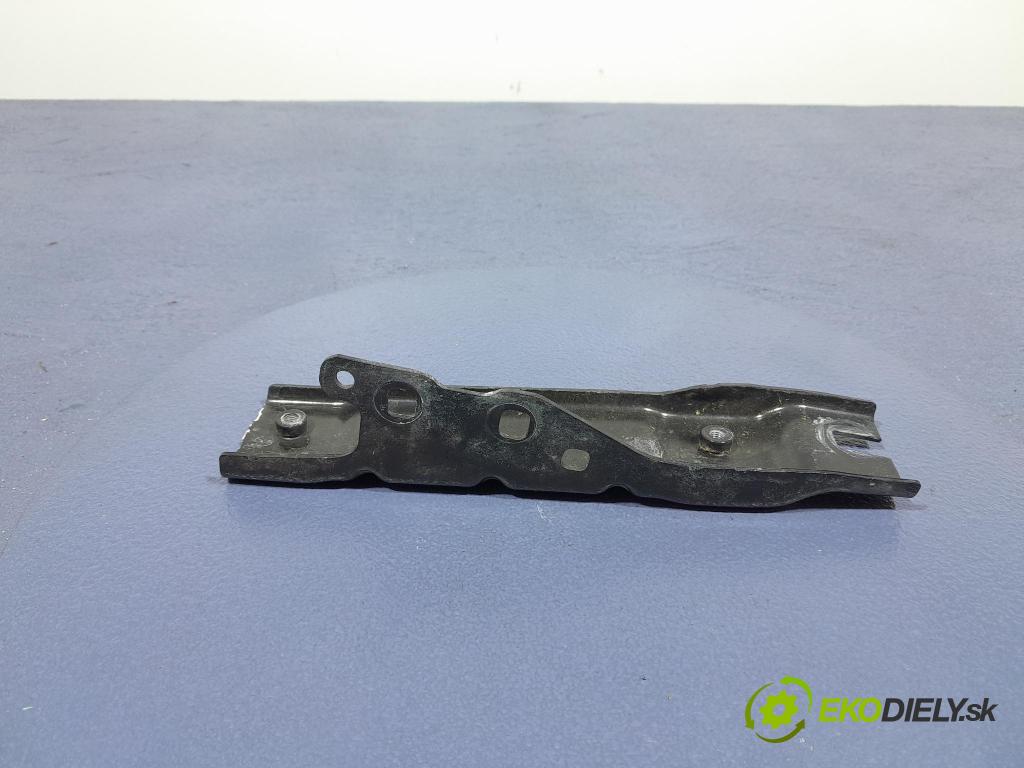 Mercedes S-klasa 2021 blatník Predné Vľavo: A2238800500