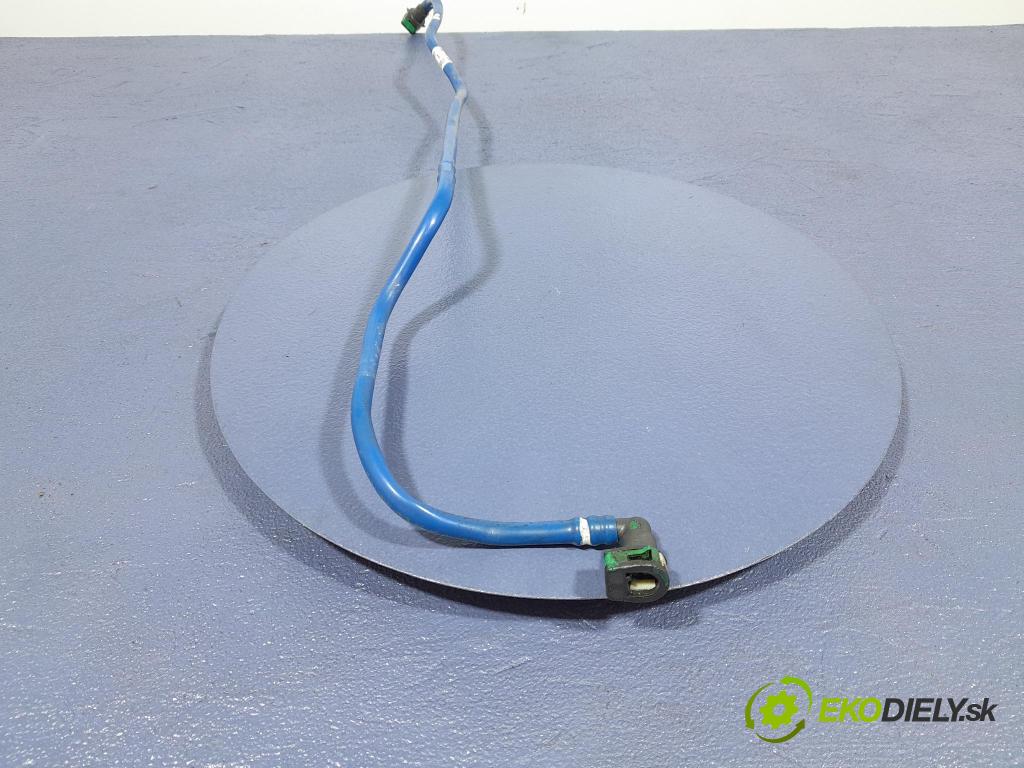 Bmw X5 2020 trubka Paliva: 9895498