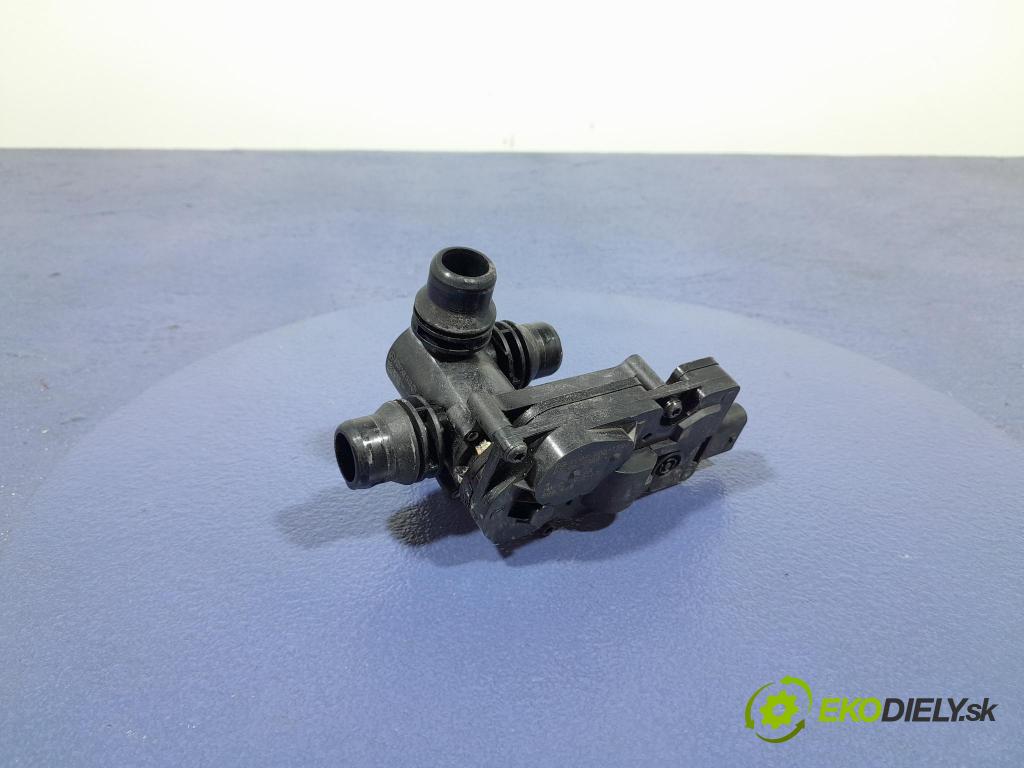 Mercedes S-klasa 2021 trubka Chladič: A0005061300