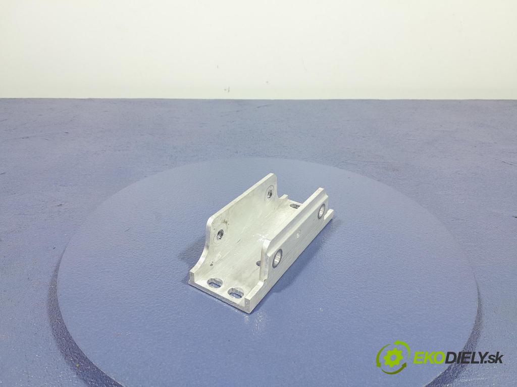 Mercedes S-klasa 2021 výztuha Čelní / stěna Přední A2236206100