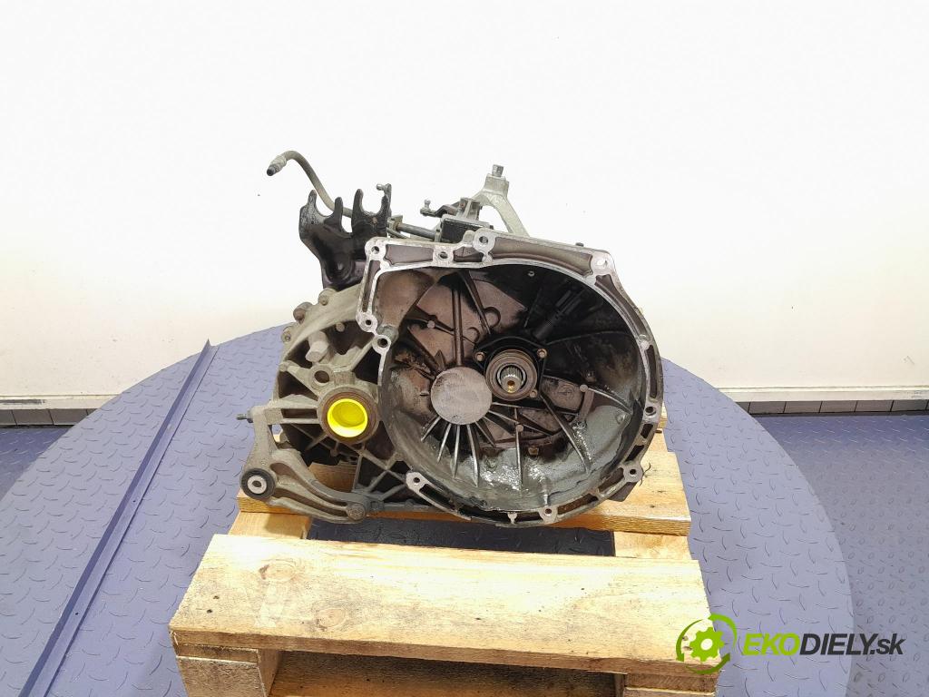 Ford Focus 2005 převodovka Ozubené kola: Manualna 3M5R-7002 - YF