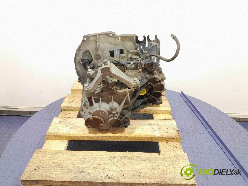 Ford Focus 2005 převodovka Ozubené kola: Manualna 3M5R-7002 - YF