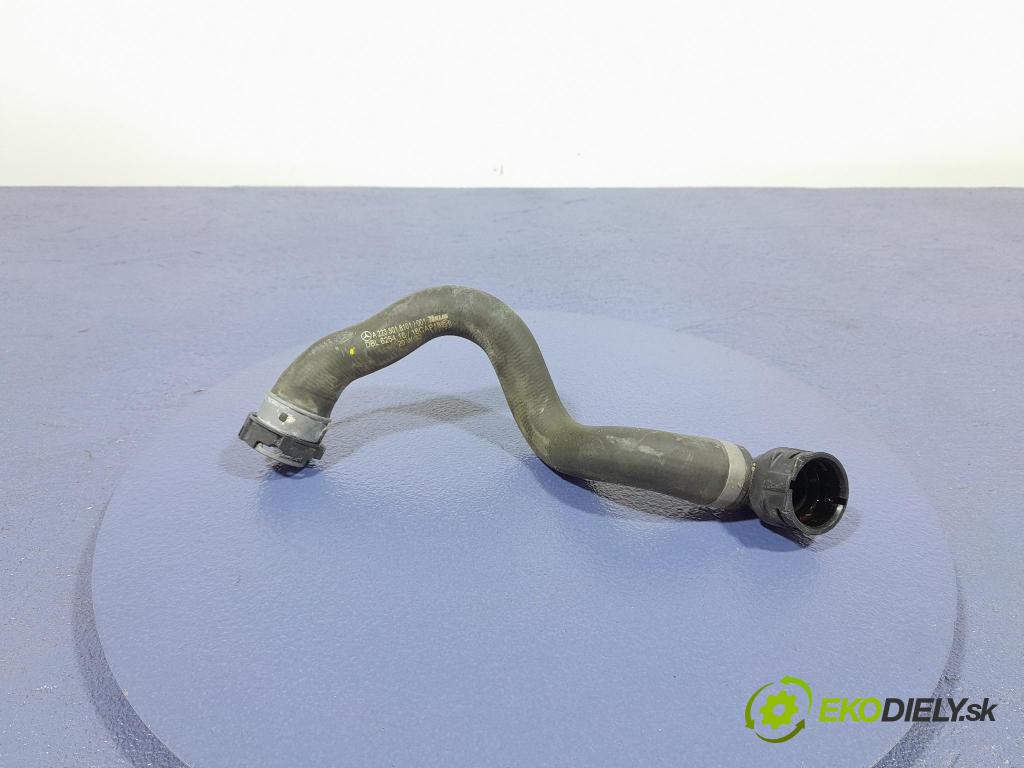 Mercedes S-klasa 2021 trubka Chladič: A2235018101