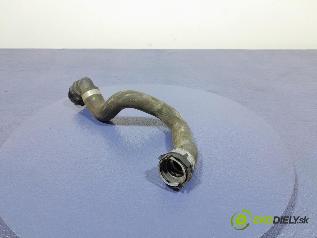 Mercedes S-klasa 2021 trubka Chladič: A2235018101