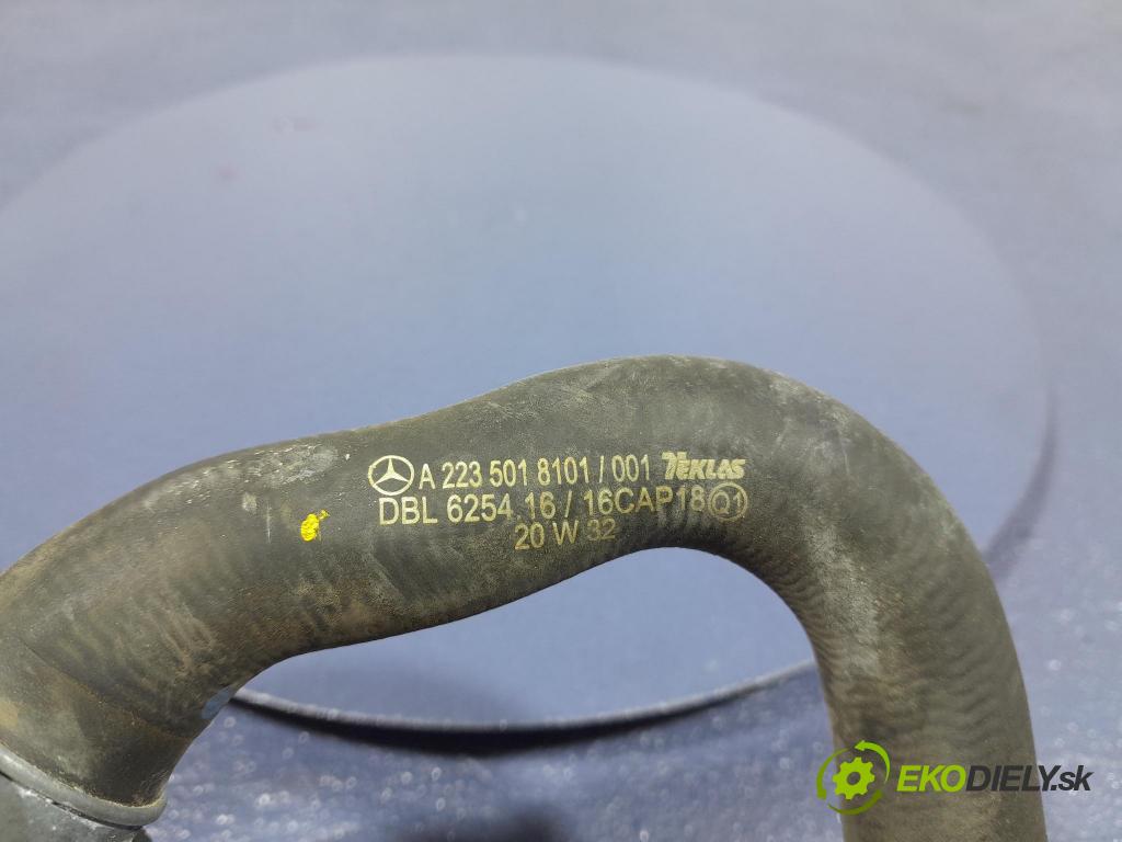 Mercedes S-klasa 2021 trubka Chladič: A2235018101