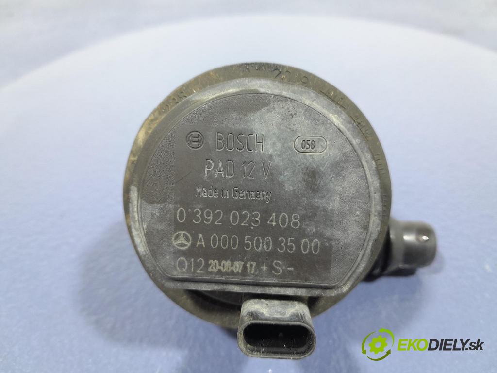Mercedes S-klasa 2021 čerpadlo Voda A0005003500