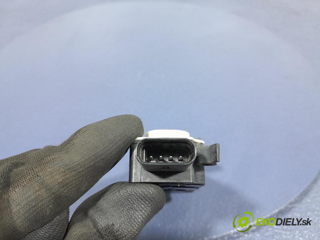 Mercedes S-klasa 2021 mřížka / Gril: 131888800021