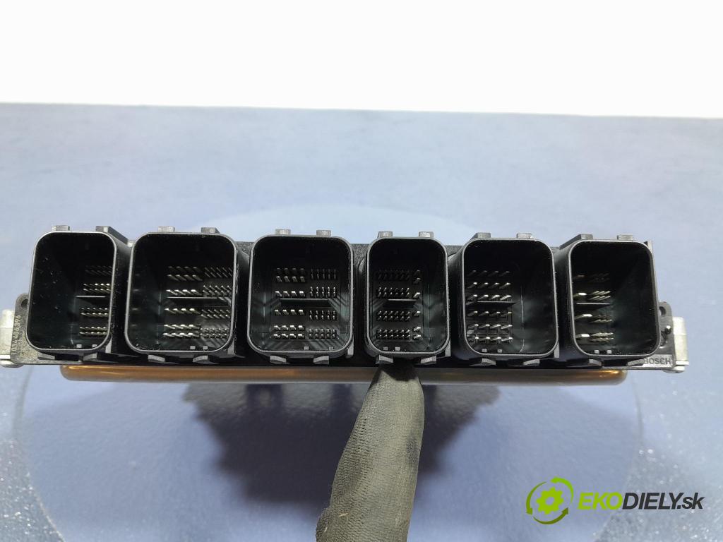 Mercedes S-klasa 2021 řídící jednotka Motor: A6569002100