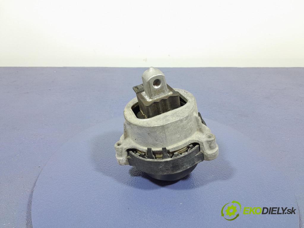 Bmw X5 2020 Polštář/ Tlapka: Motor: 9844522