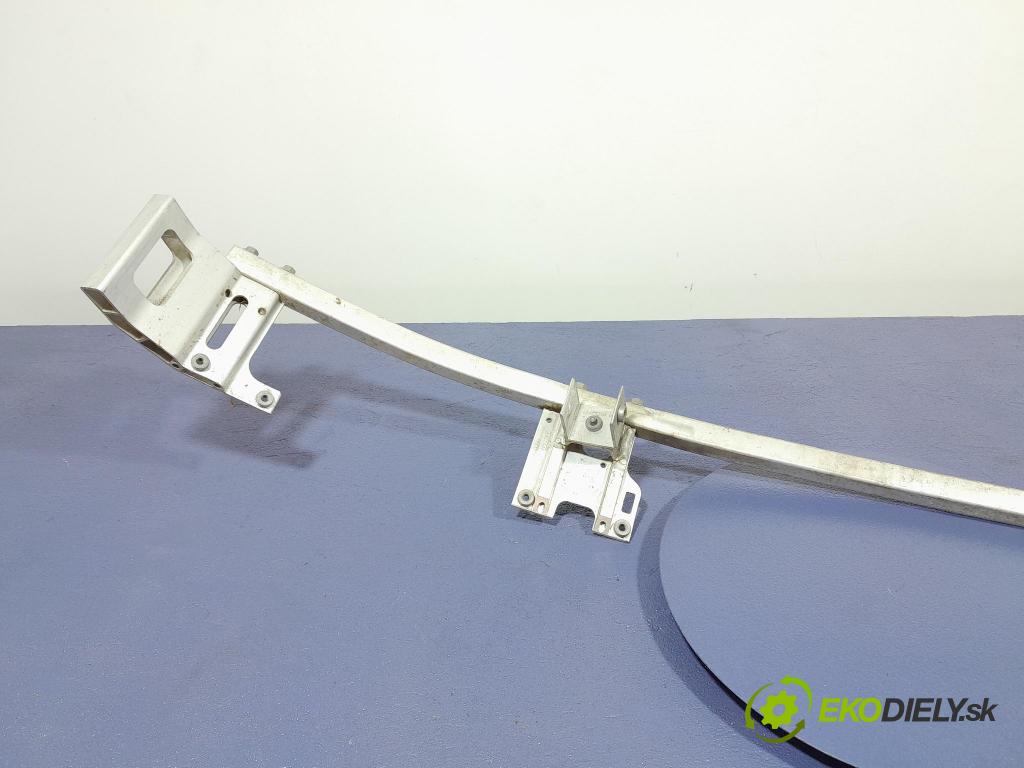 Mercedes S-klasa 2021 výztuha narazník před A2236208702