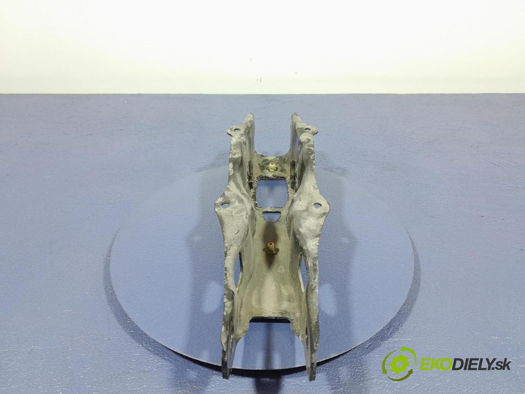 Bmw X5 2020 Zad: Levý: 6878031