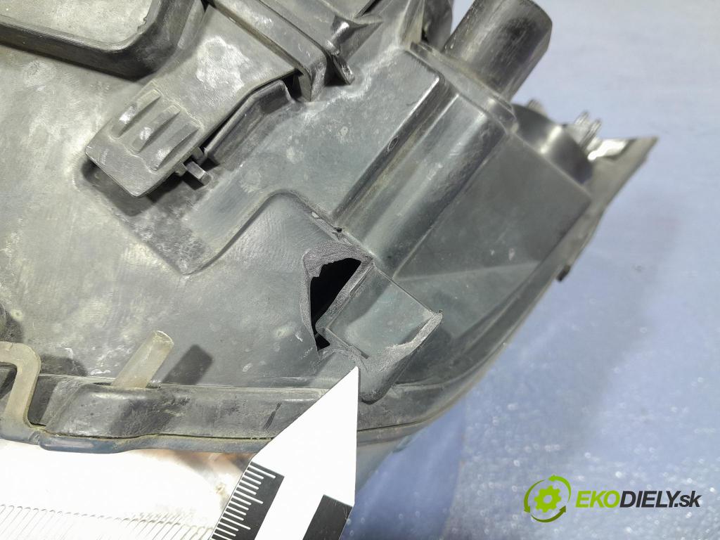 Ford Focus 2005 světlo v pravo: 4M51-13W029-AC