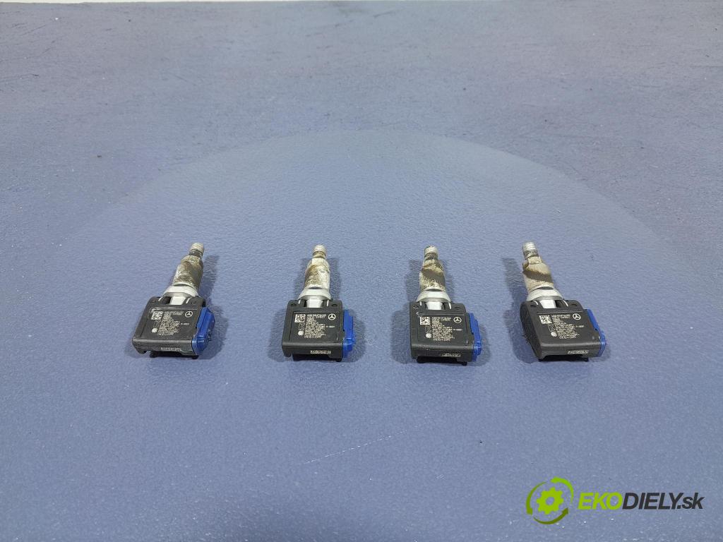 Mercedes S-klasa 2021 snímač tlaku Pneumatiky: A0009058706