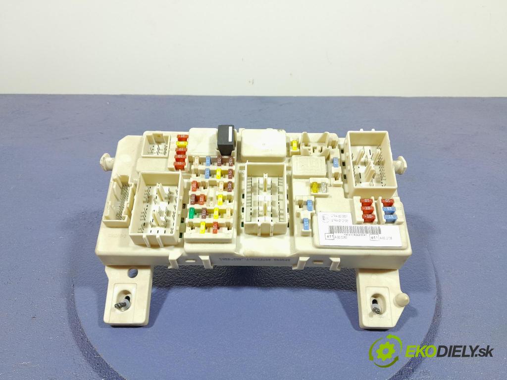 Ford C-max 2008 skrinka Poistky: 7M5T-14A073-CD