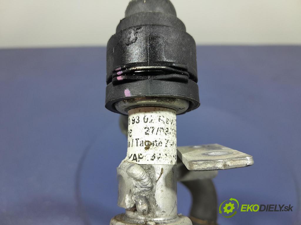 Mercedes S-klasa 2021 trubka Chladič: A2238309302