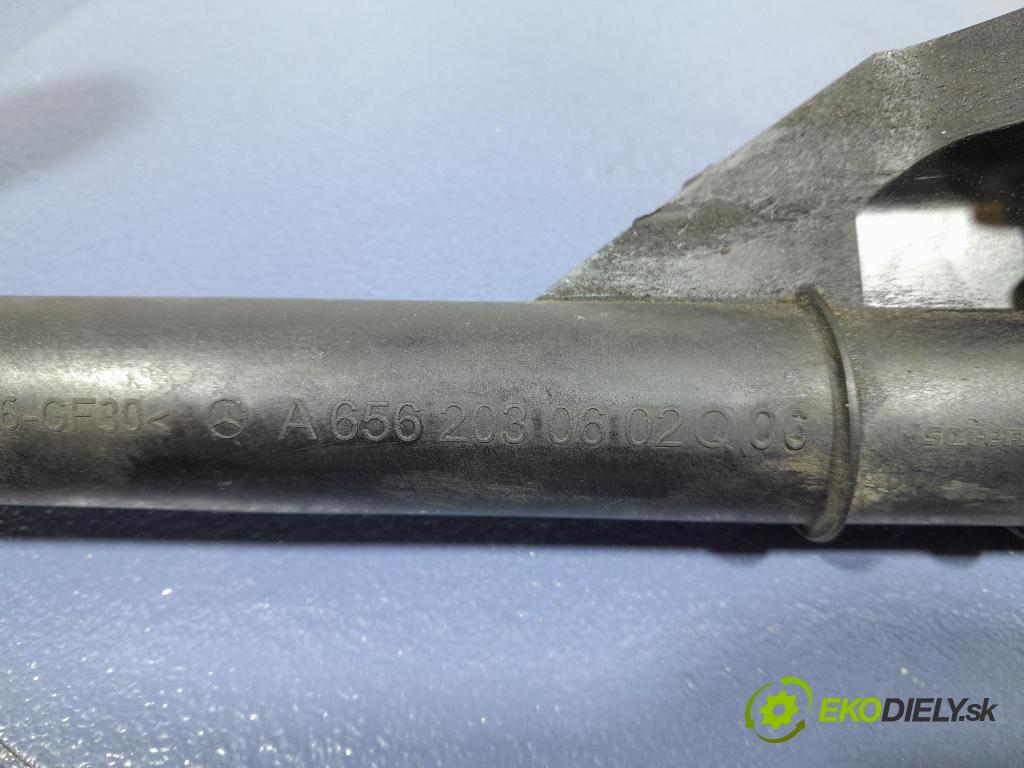 Mercedes S-klasa 2021 trubka Chladič: A6562030602