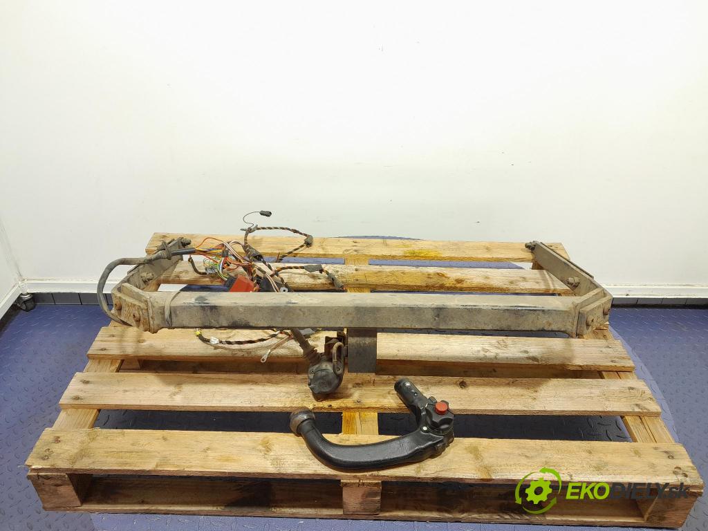 Ford C-max 2008 oko Do Přívěsy 3M5J-R19D520-B