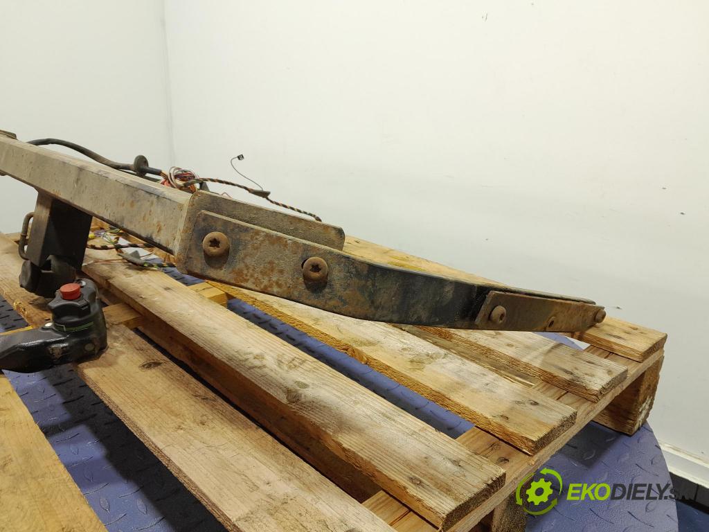 Ford C-max 2008 oko Do Přívěsy 3M5J-R19D520-B