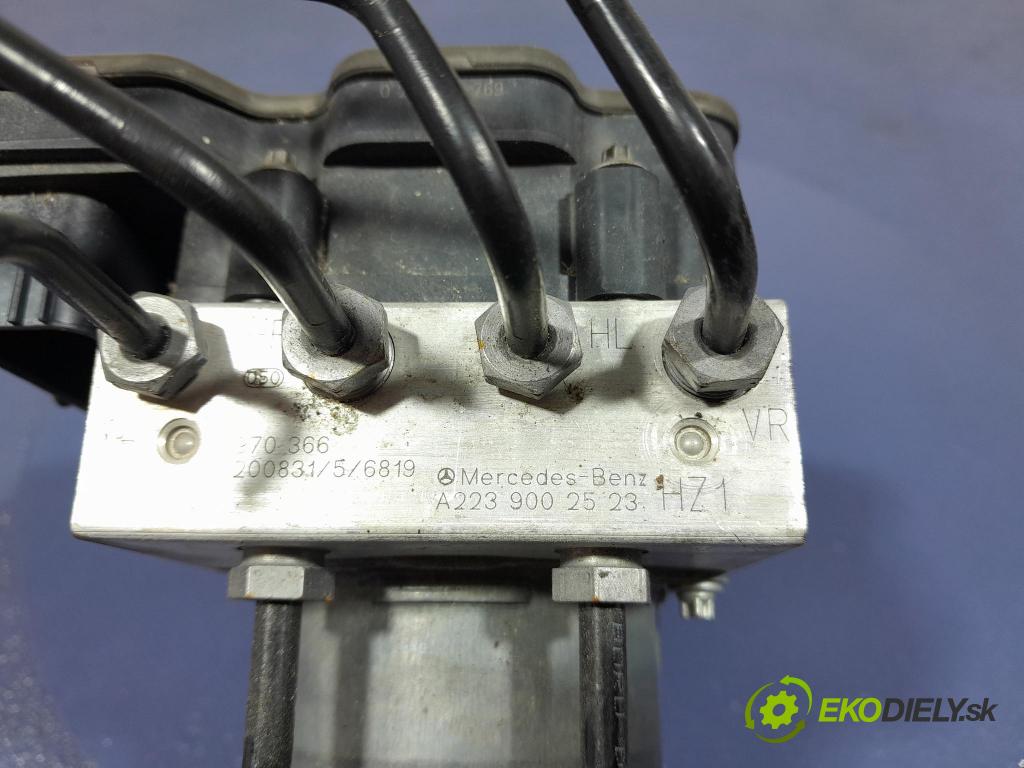 Mercedes S-klasa 2021 čerpadlo ABS x A2239002523